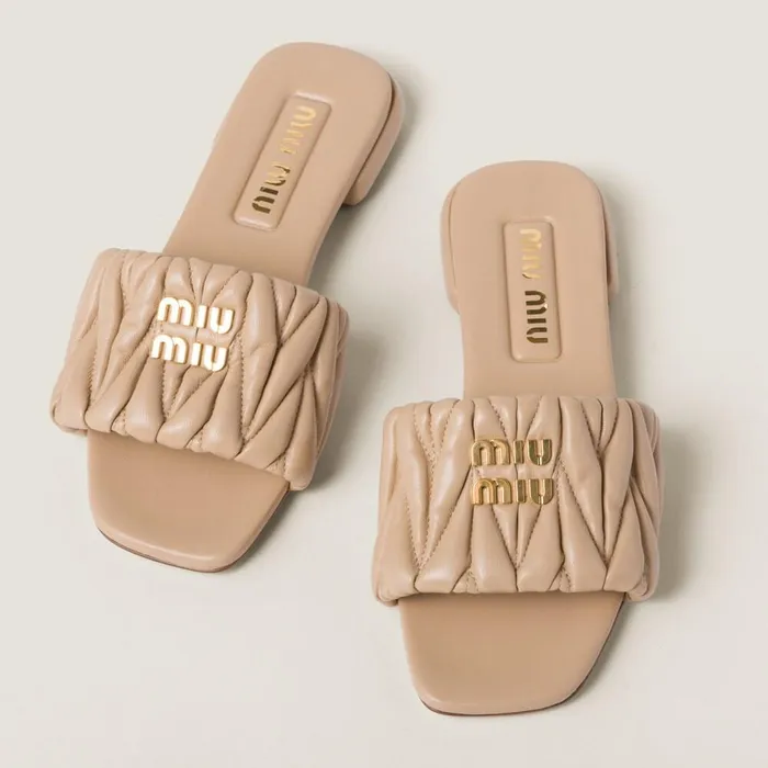Women Sandals Miu Miu Matelass Nappa Leather Slides Sand Beige Women Sandals Miu Miu Matelass Nappa Leather Slides Sand Beige