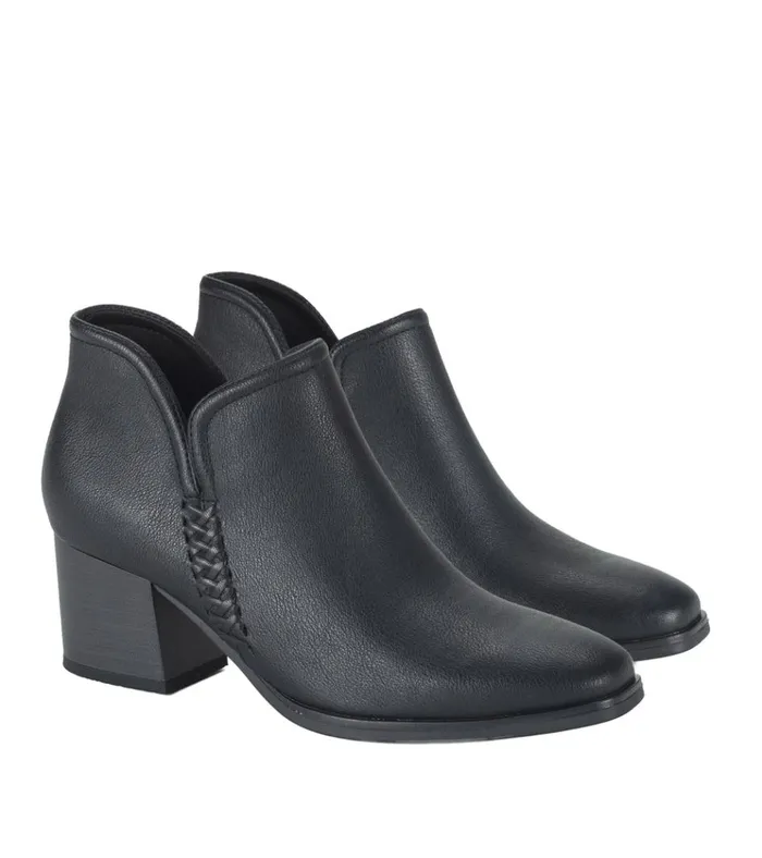 Women Tristen Ankle Bootie Black Baretraps Booties