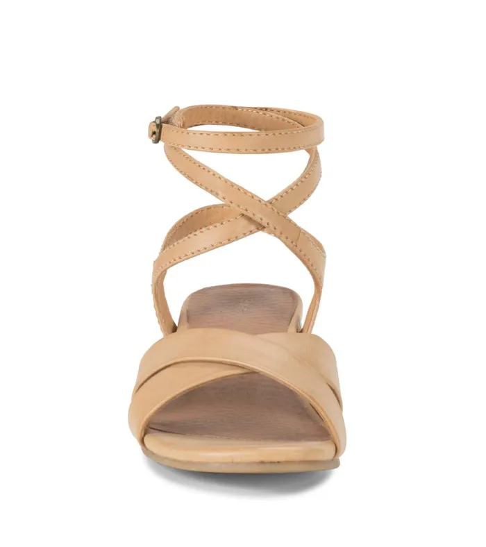 Women Valerie Block Heel Sandal Natural Baretraps Classic Comfort Sandals